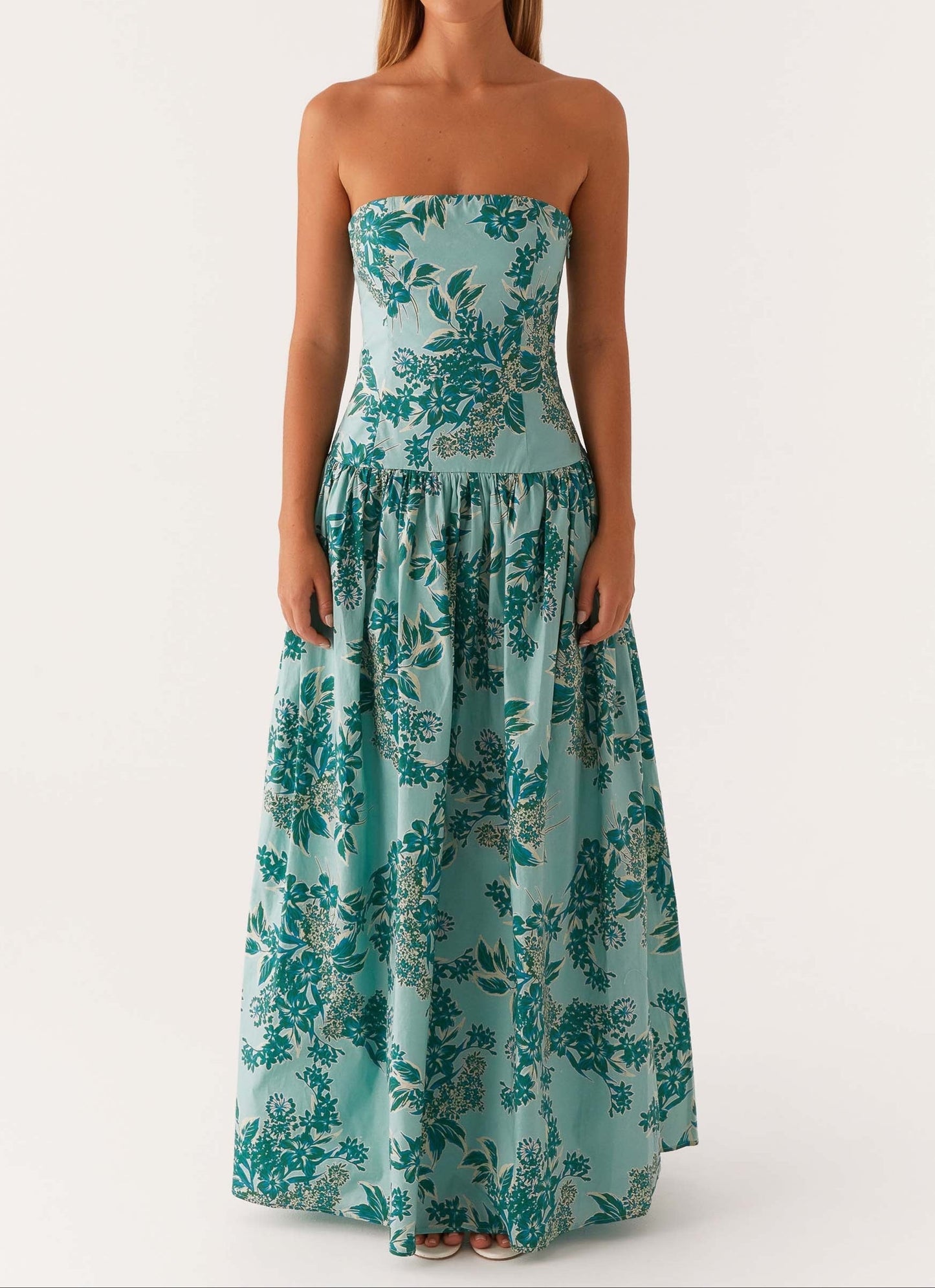 Agnesca Maxikleid – Wolkenblaues Blumenmuster