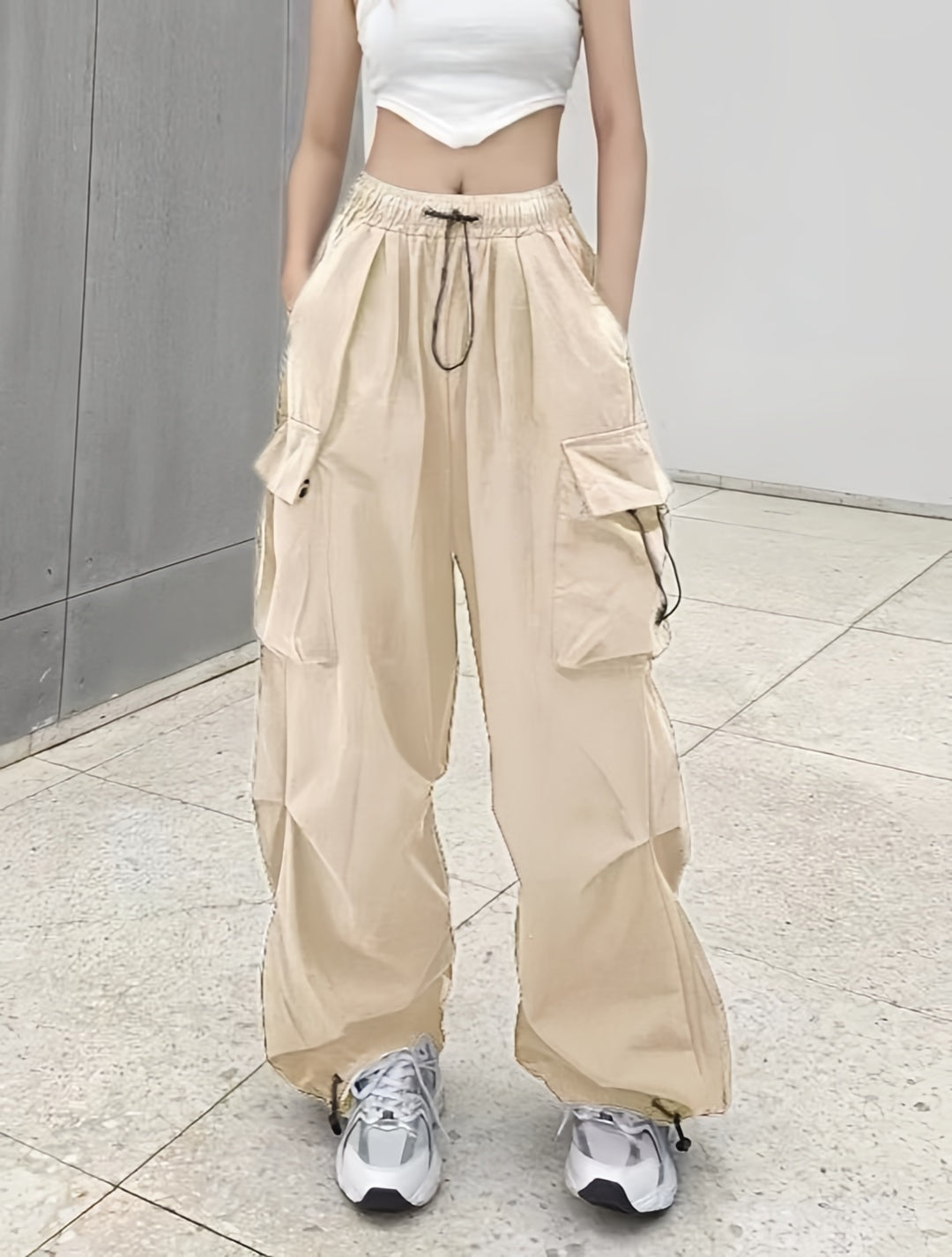 Vintage Y2K Baggy Parachute Cargo Pants with Drawstring