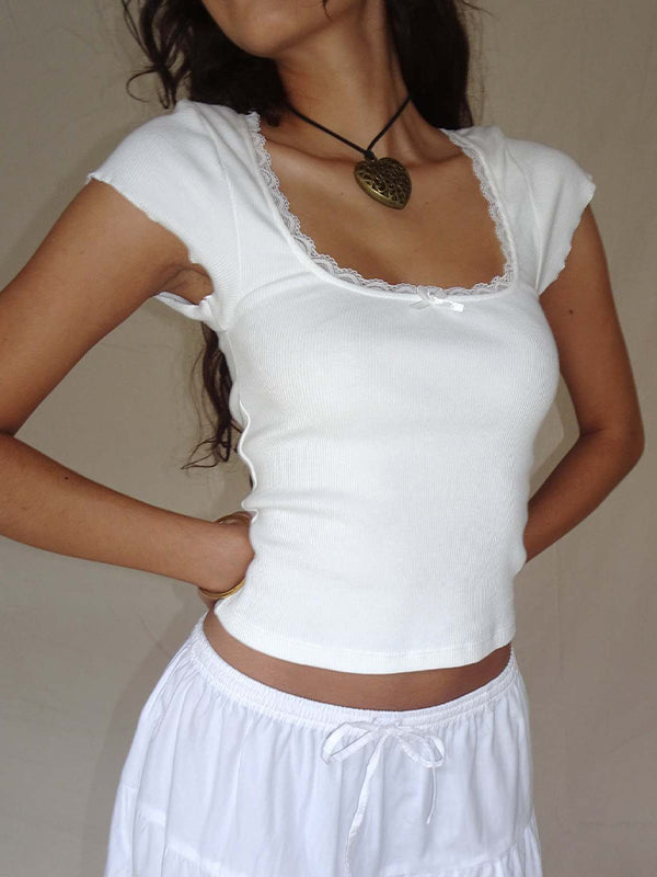 Maglia con scollo quadrato in pizzo vintage bianco e maniche corte