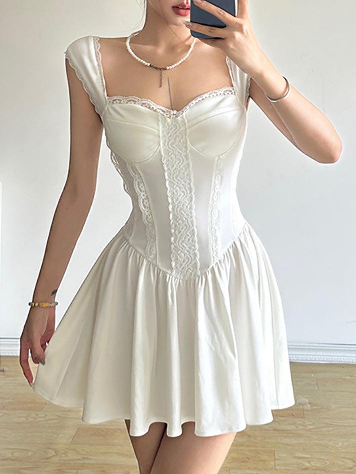 Abito corsetto bianco a trapezio francese con pizzo