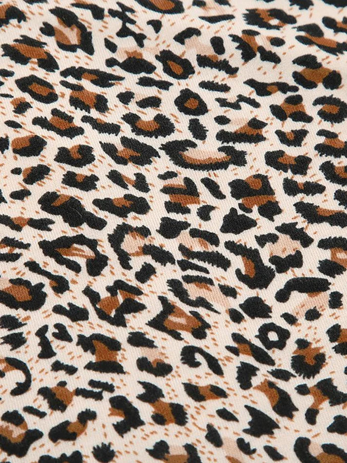 Shorts punk a vita bassa con stampa leopardata e finiture in pizzo