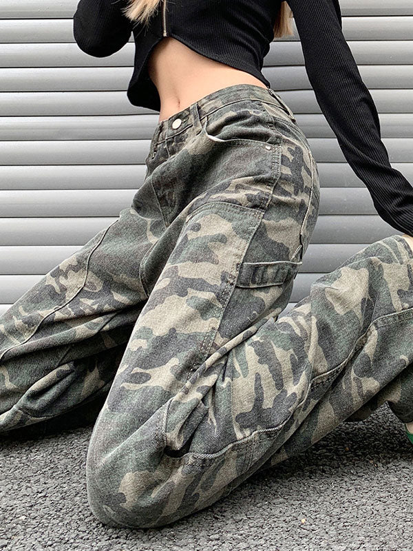 Grüne Camouflage Cargo Jeans mit Wasch Effekt