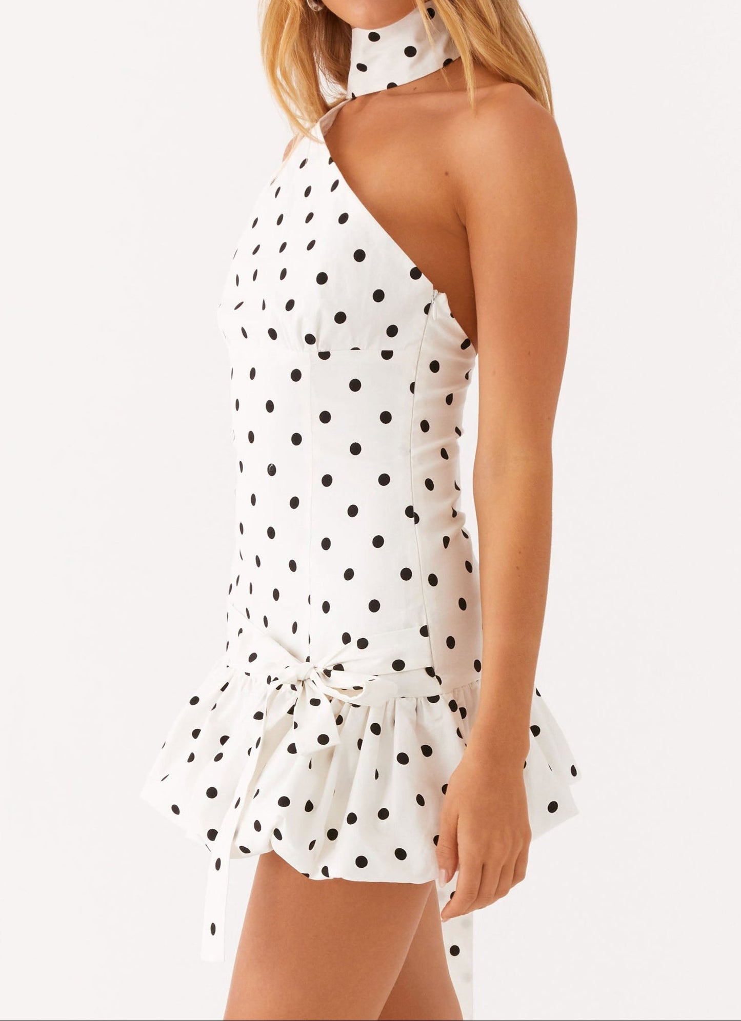 Dominica Schalt Minikleid – Weiße Polka Dots