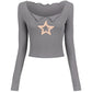 Top corto in maglia a maniche lunghe con patch stella Y2K grigia