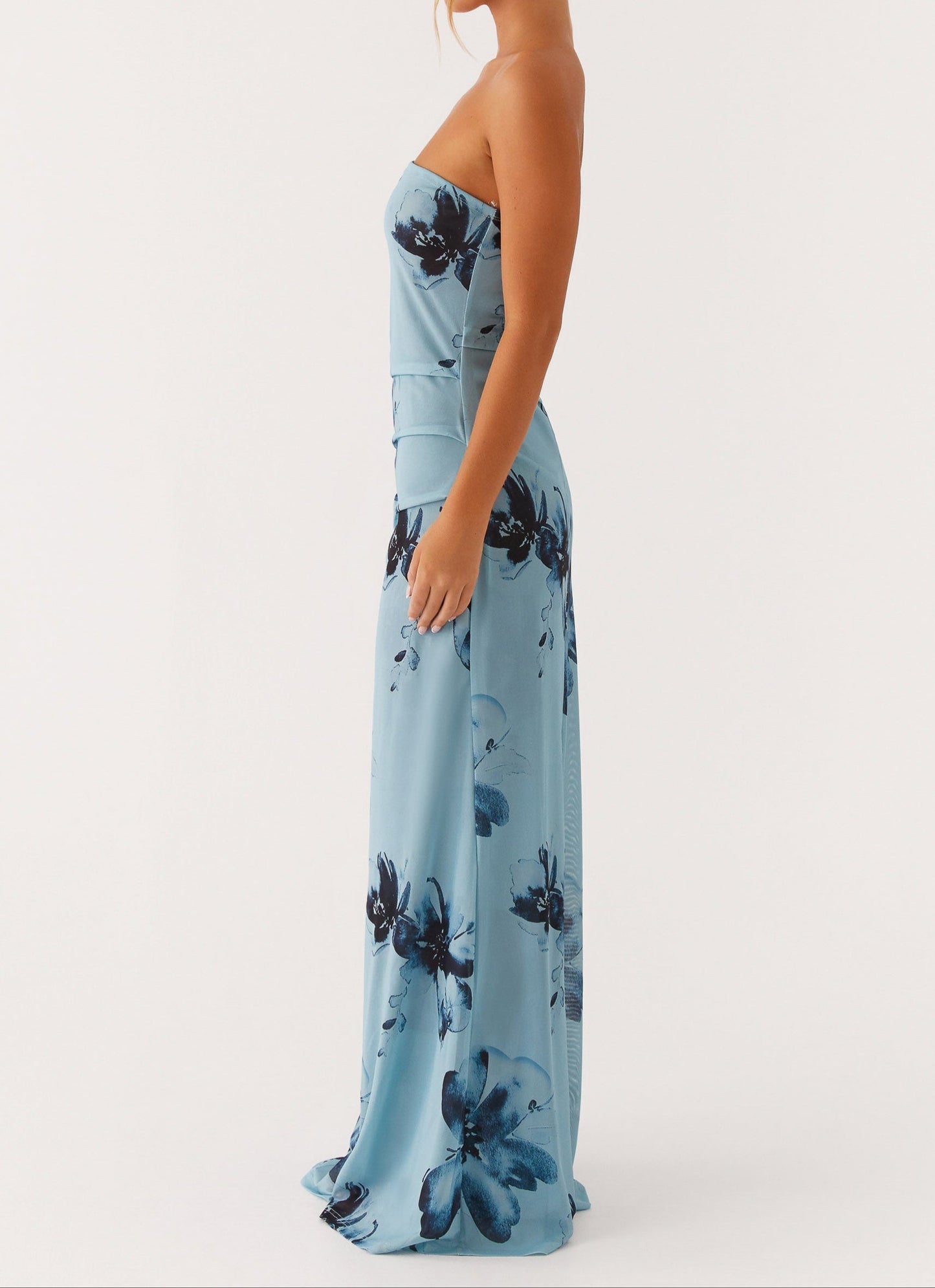 Massima Maxi Dress – Blue-Black with Floral Pattern