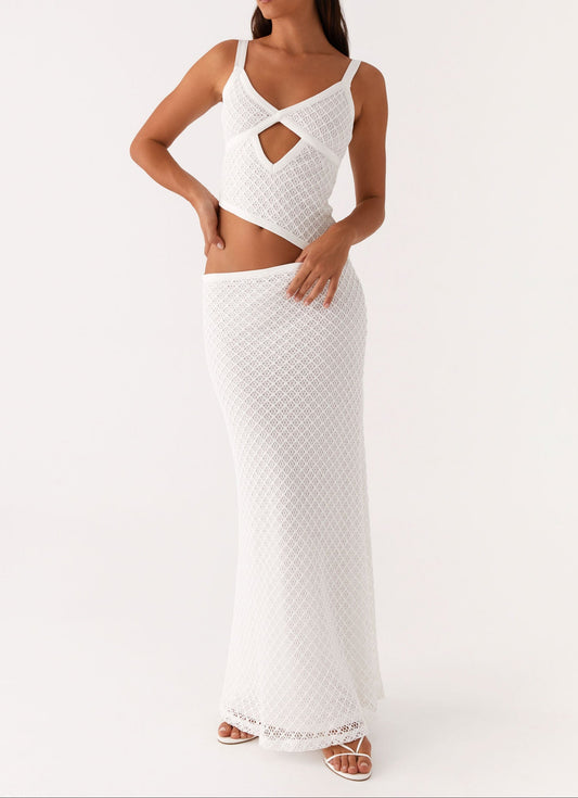 Orsa Maxi Dress - White Crochet Pattern