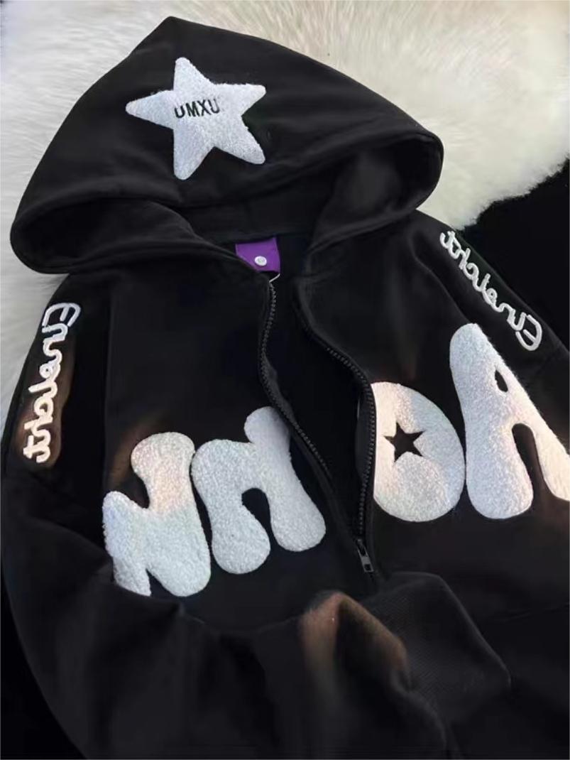 Oversize Hoodie mit Y2K Druck