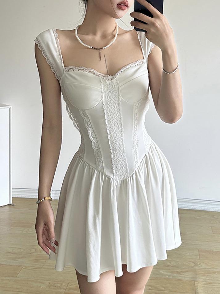 Abito corsetto bianco a trapezio francese con pizzo