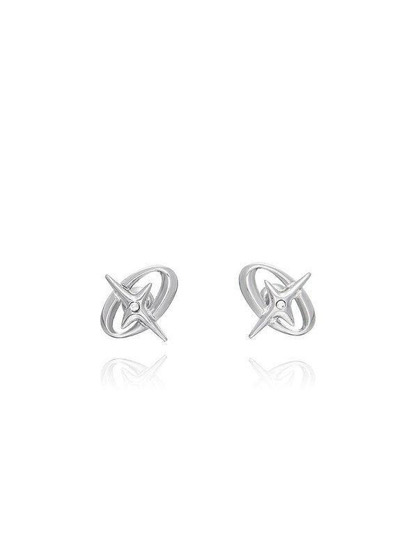 Silver Y2K earrings with oval star pattern