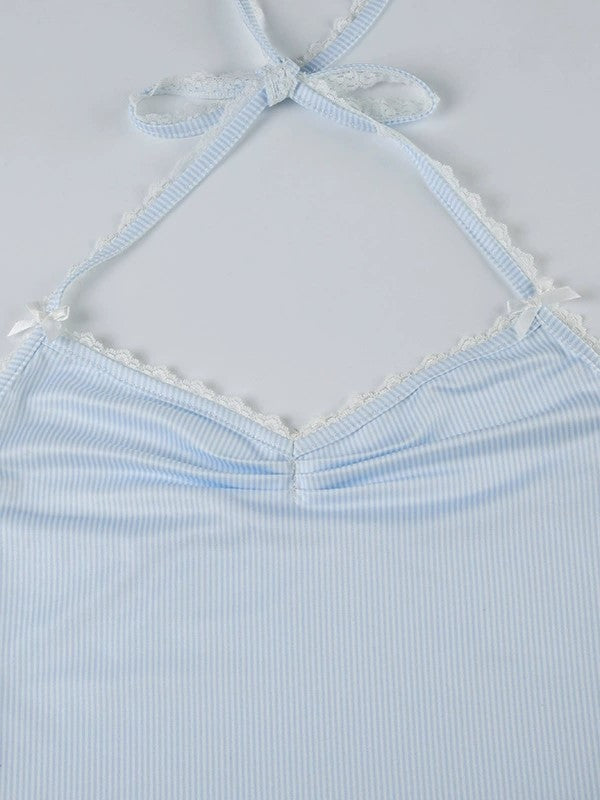 Top con canottiera halter con cinturino in pizzo blu