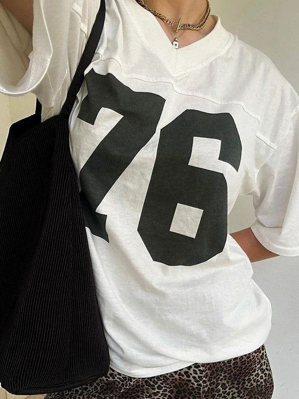 Kontrastfarben Retro Sportliches Oversized Kurzarmshirt mit V Ausschnitt