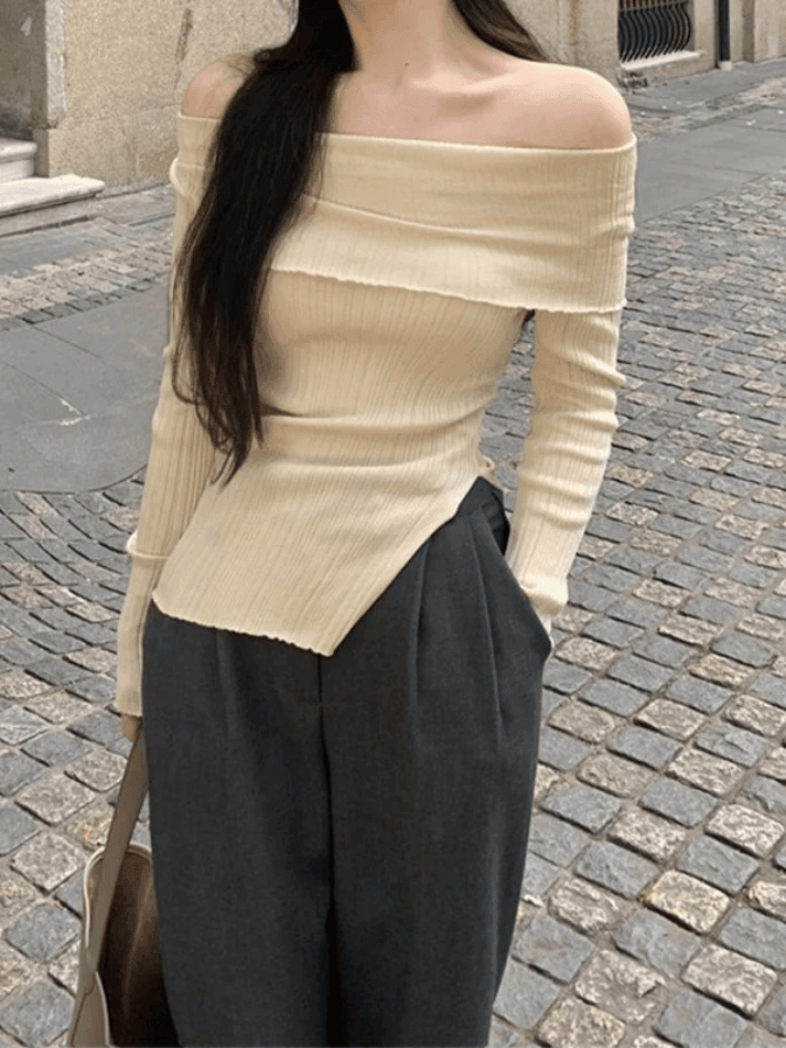 Off Shoulder Rippstrick Top mit Schlitz