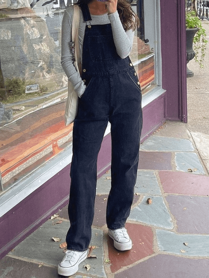 Tuta in denim nero lavato vintage con gambe dritte